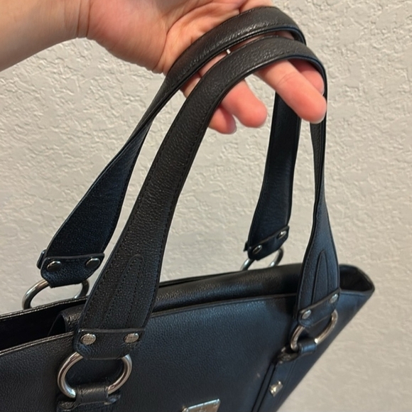 MCM Munchen Black Saffiano Leather Shoulder Bag (EXCELLENT CONDITION) - Picture 8 of 15